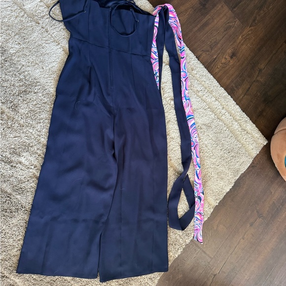 Lilly Pulitzer size 6 navy blue jumper. Two different belts to tie around waist - Picture 4 of 4